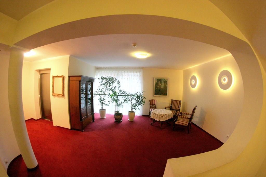 Hotel I Restauracja Zloty Las Екстер'єр фото